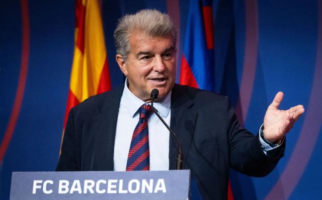 开云棋牌-拉波尔塔：奥尔莫是夏窗首要目标 我们完成了任务