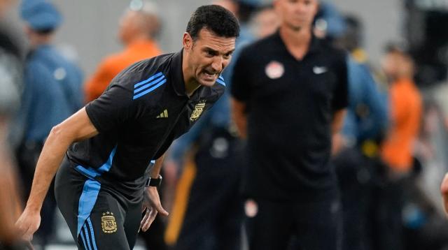 官方网站-斯卡洛尼：晋级之路非坦途 再次进入决赛极为不易