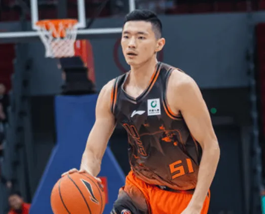 官网登录入口-陈林坚全场投篮12中4、三分9中3得到12分2篮板